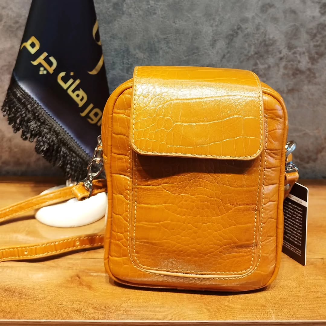 کیف تمام چرم اسپرت مدل نیما