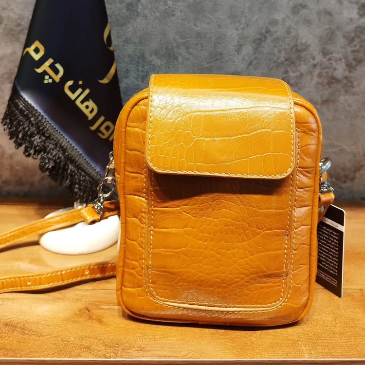 کیف تمام چرم اسپرت مدل نیما